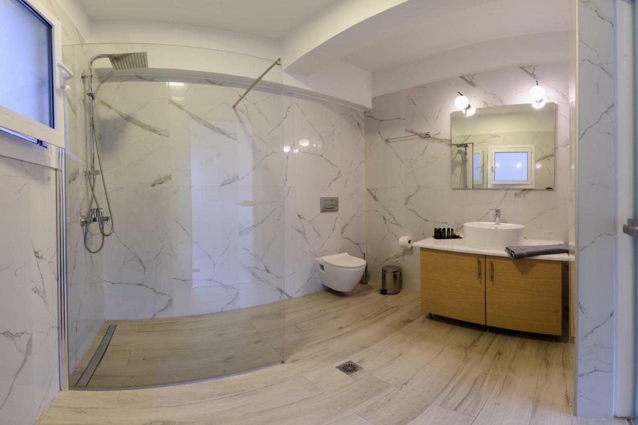 Status Luxury Apartments And Penthouse Parga Exterior photo