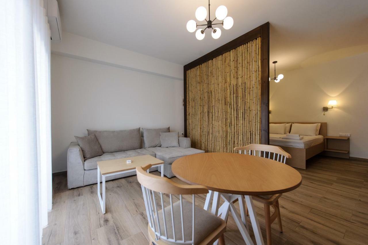 Status Luxury Apartments And Penthouse Parga Exterior photo