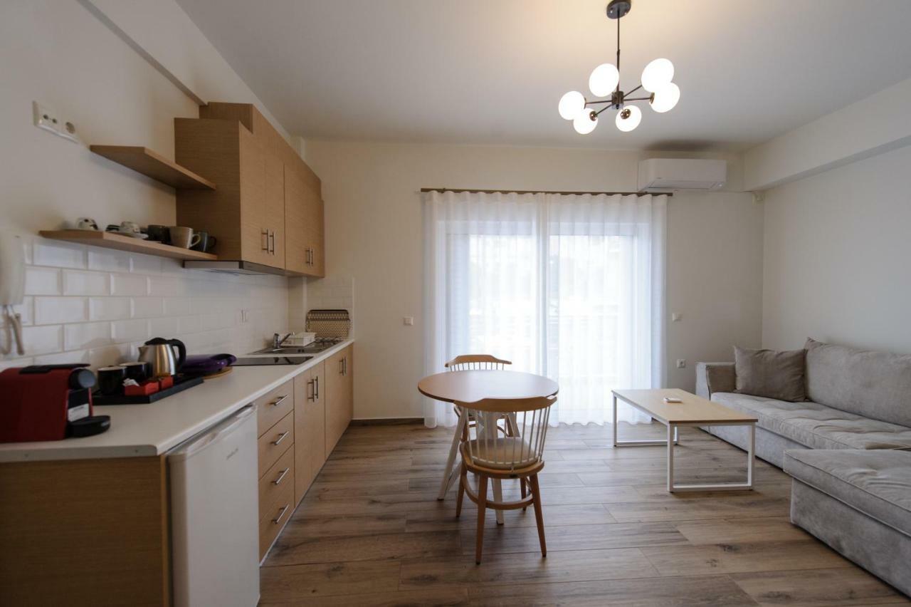 Status Luxury Apartments And Penthouse Parga Exterior photo